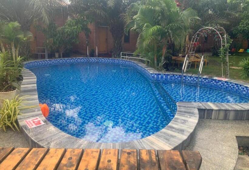 هتل The Lana Ho Tram Homestay