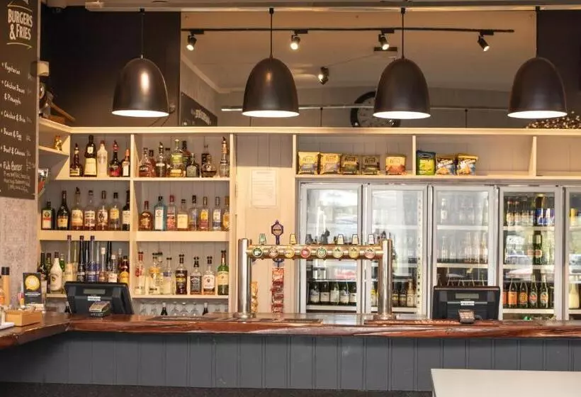 Hotelli The Wakefield Bar And Restaurant Ltd