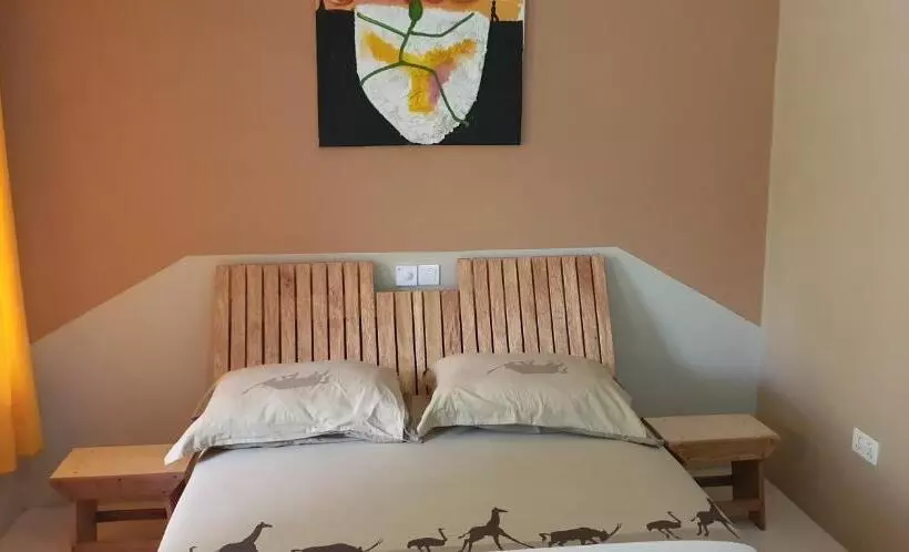 Hotelli Uzoma S Lodge