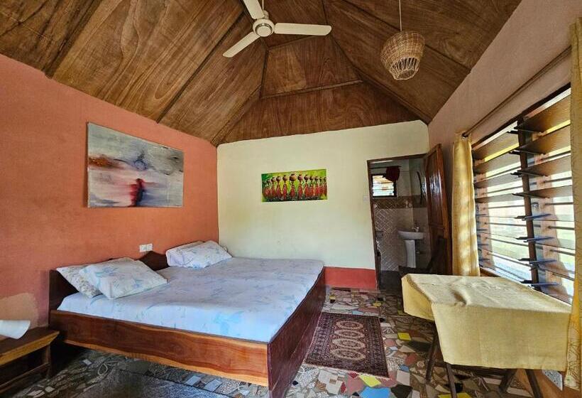 בית מלון כפרי Uzoma S Lodge