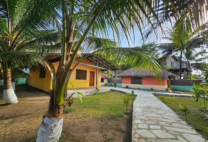 בית מלון כפרי Uzoma S Lodge