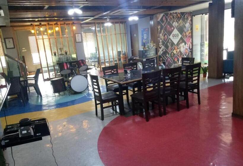 Hotel Wandr City Of Music