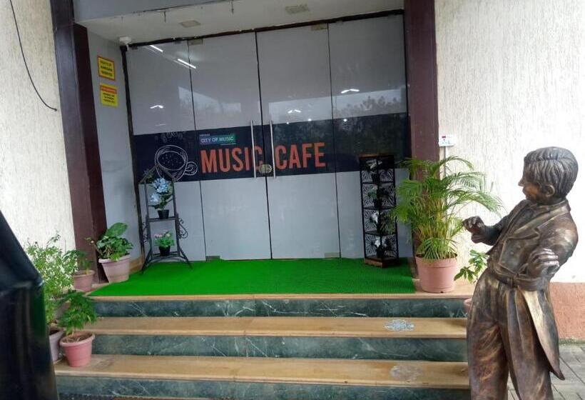 Hotel Wandr City Of Music