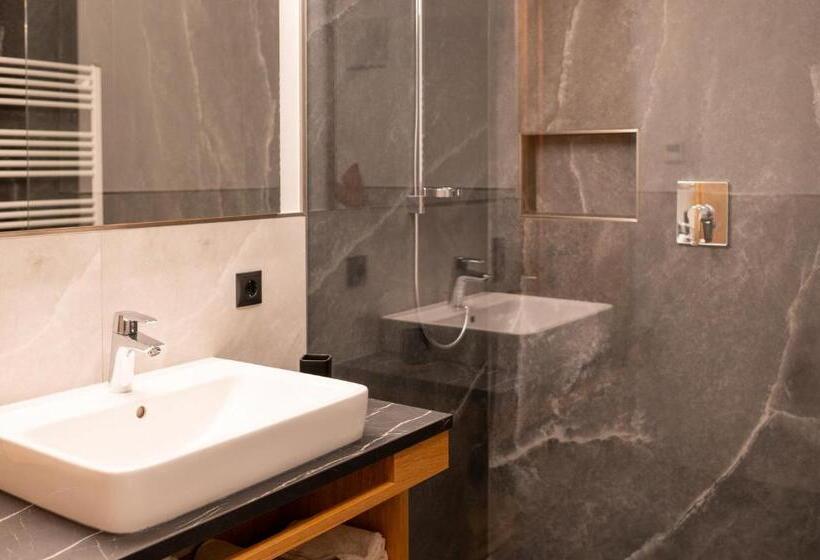 فندق Weberhof Toblach