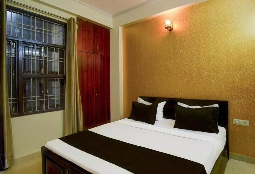 Hotelli O Pratap Palace