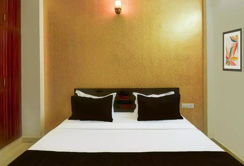 Hotelli O Pratap Palace