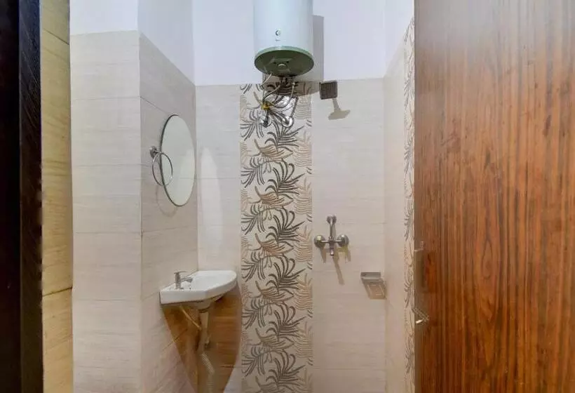 Hotelli O Pratap Palace