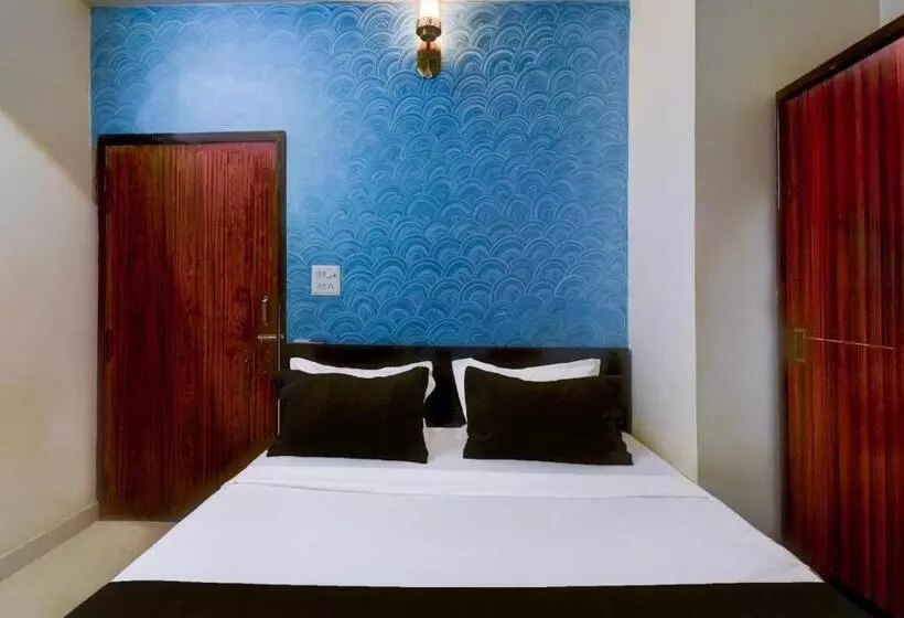 Hotelli O Pratap Palace
