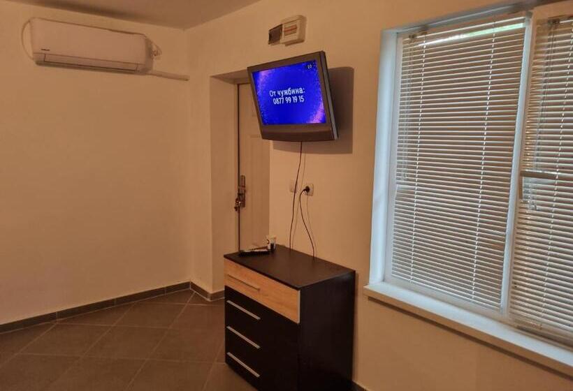 پانسیون стаи за гости   девня