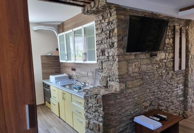 پانسیون стаи за гости   девня