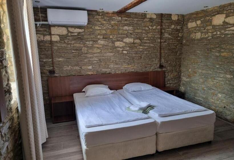 پانسیون стаи за гости   девня