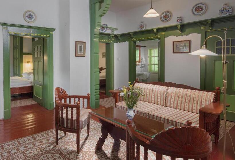 פנסיון Chaloupka