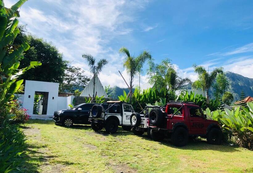 Пансион Glamping With Hot Spring