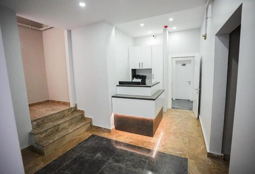 Saraydeluxepremium Otel