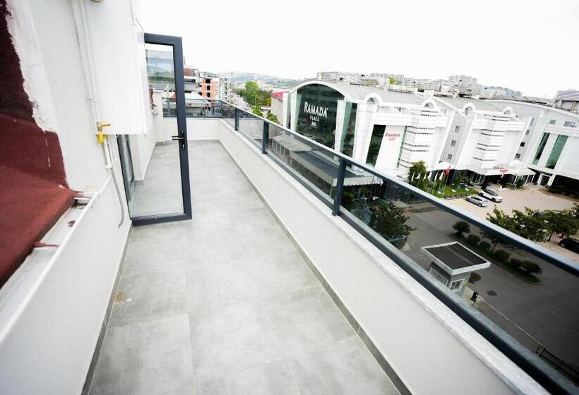 Saraydeluxepremium Otel