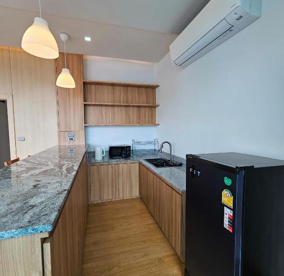 Sunrise Resort & Cafe   ซันไรส์ รีสอร์ท & คาเฟ่