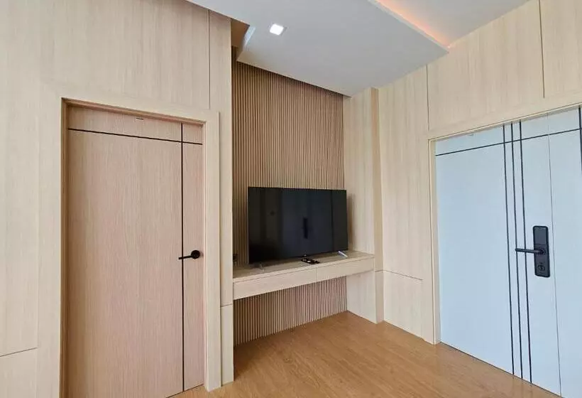 Sunrise Resort & Cafe   ซันไรส์ รีสอร์ท & คาเฟ่