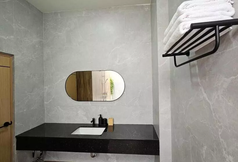 Sunrise Resort & Cafe   ซันไรส์ รีสอร์ท & คาเฟ่