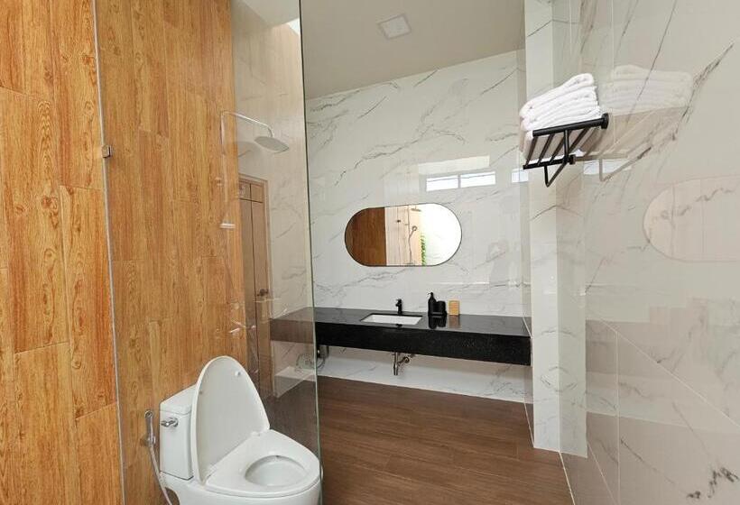 Sunrise Resort & Cafe   ซันไรส์ รีสอร์ท & คาเฟ่