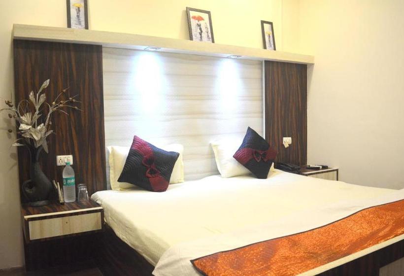 تختخواب و صبحانه Dhingra Residency