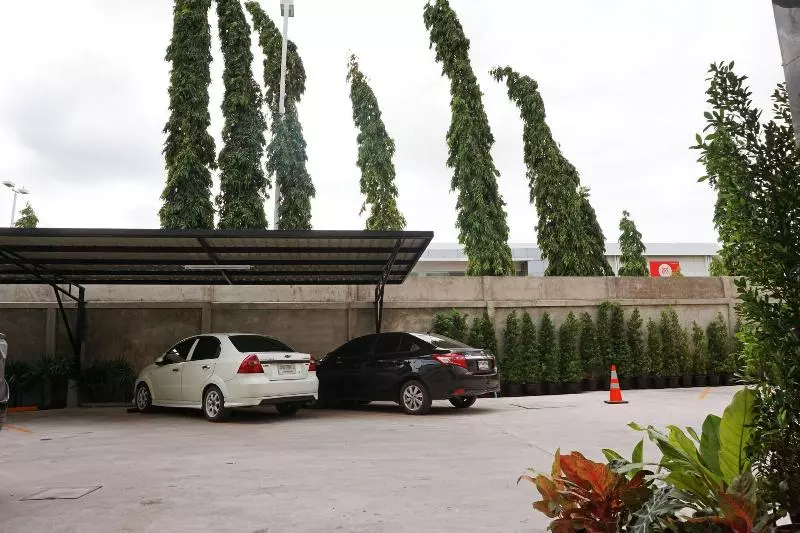 B Black Hotel Chonburi