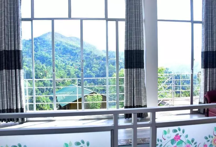 Hotel Ornateview