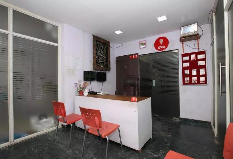 ホテル Oyo Rooms Velachery