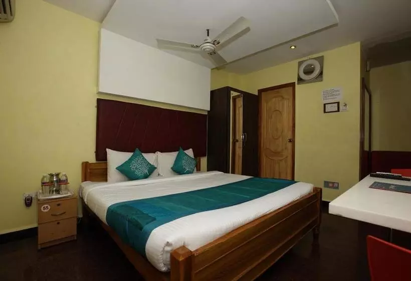 ホテル Oyo Rooms Velachery