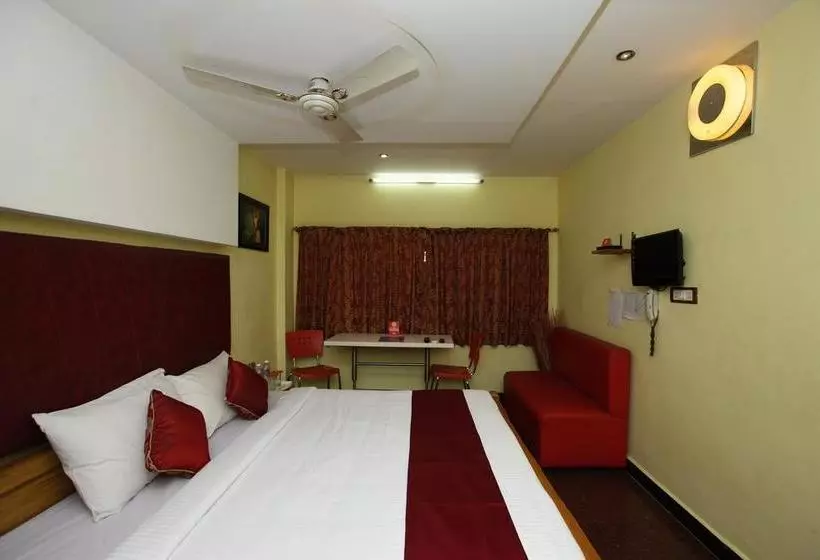 ホテル Oyo Rooms Velachery