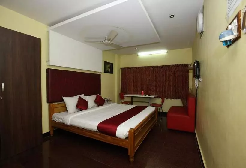 ホテル Oyo Rooms Velachery