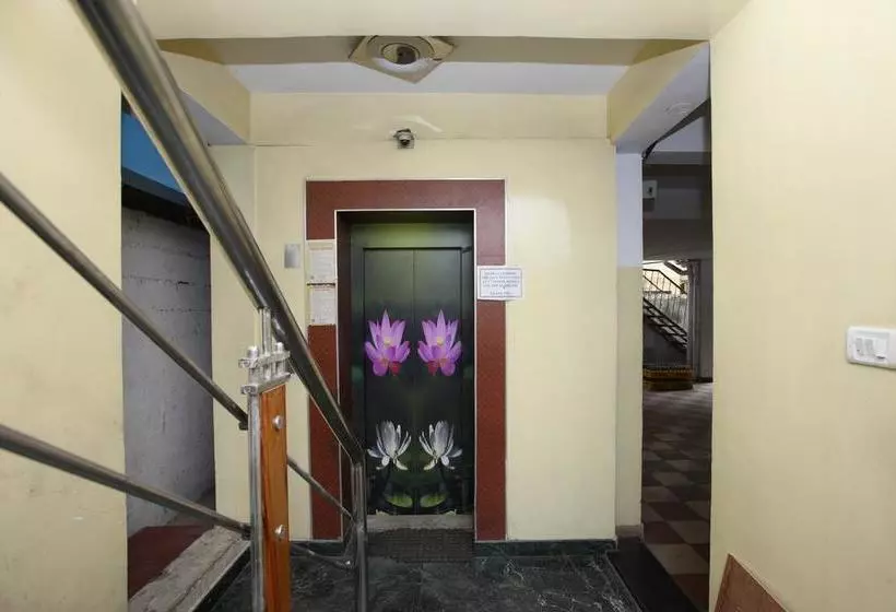 ホテル Oyo Rooms Velachery