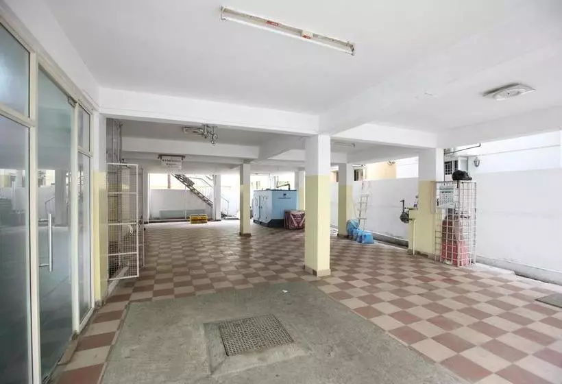 ホテル Oyo Rooms Velachery