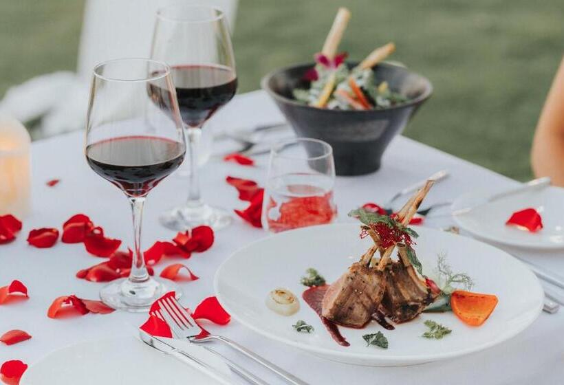 Seashells Phu Quoc Hotel & Spa