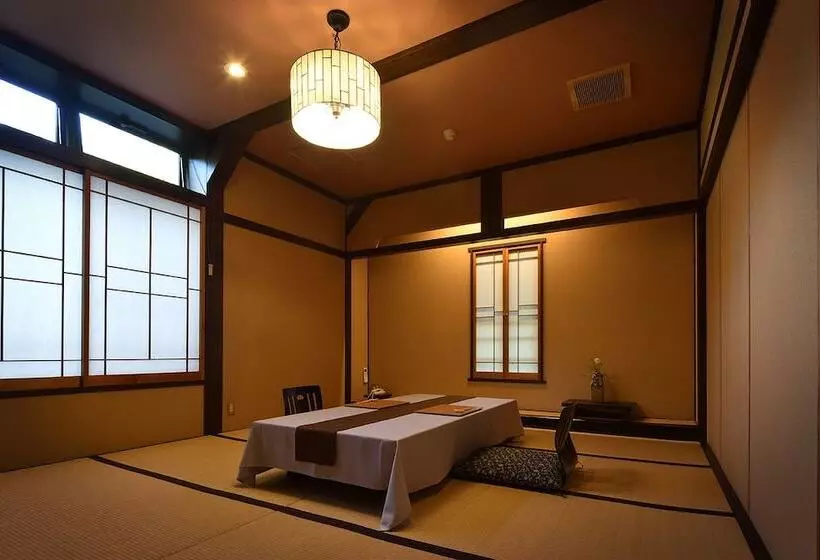 旅館 Sansuikaku