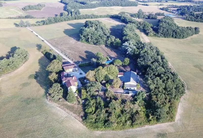 Aamiaismajoitus (B&B) Hameau Du Hour   Chambre D Hôtes Et Gîtes