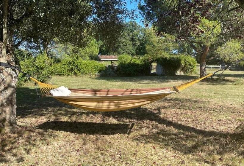 مبيت وإفطار Hameau Du Hour   Chambre D Hôtes Et Gîtes