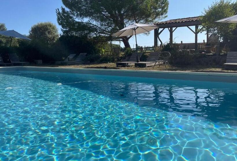 مبيت وإفطار Hameau Du Hour   Chambre D Hôtes Et Gîtes