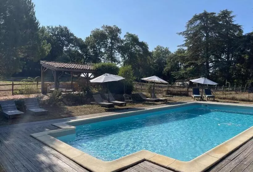 Aamiaismajoitus (B&B) Hameau Du Hour   Chambre D Hôtes Et Gîtes