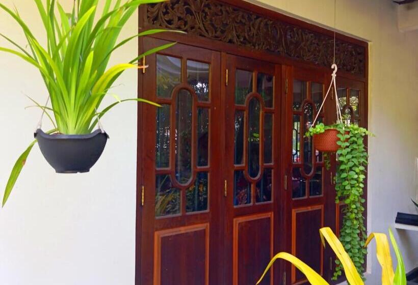 Bed and Breakfast Happy Stay Mirissa