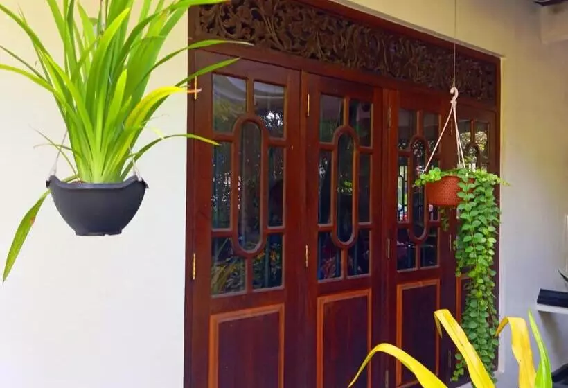 Aamiaismajoitus (B&B) Happy Stay Mirissa