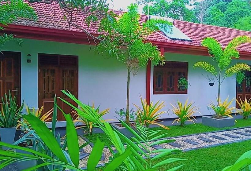 Bed and Breakfast Happy Stay Mirissa