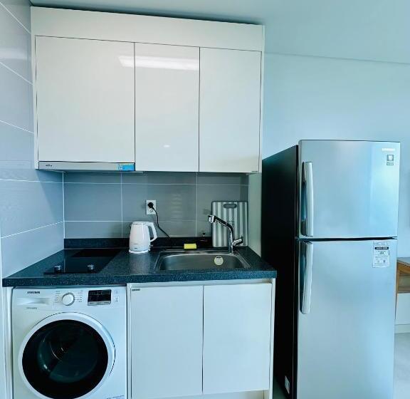 Clark Condo The Sharp Clark Hills 1506