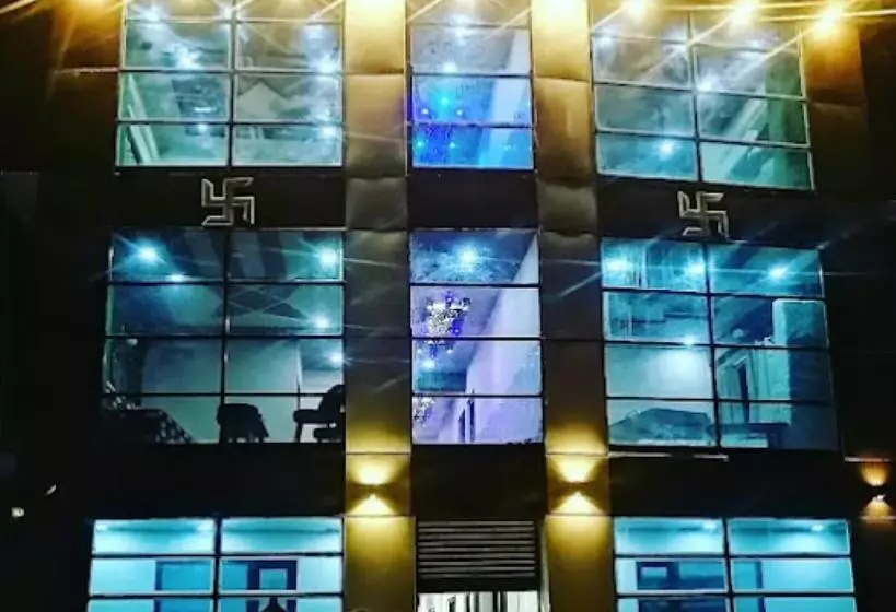 Hotelli Chauhan Palace And Restaurant Badrinath