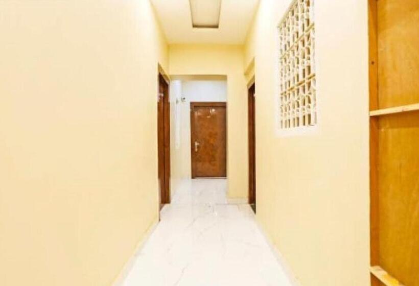 בית מלון כפרי Goroomgo Vrrinda Home Stay Varanasi