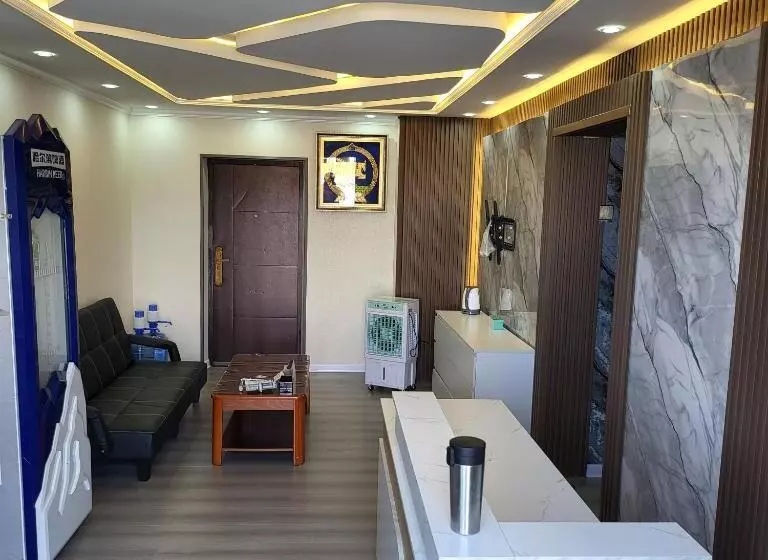 هتل Hostel 555