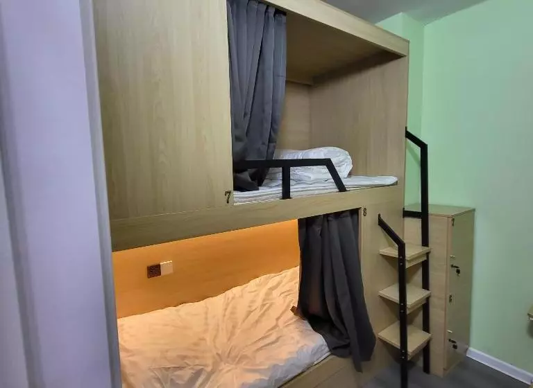 هتل Hostel 555