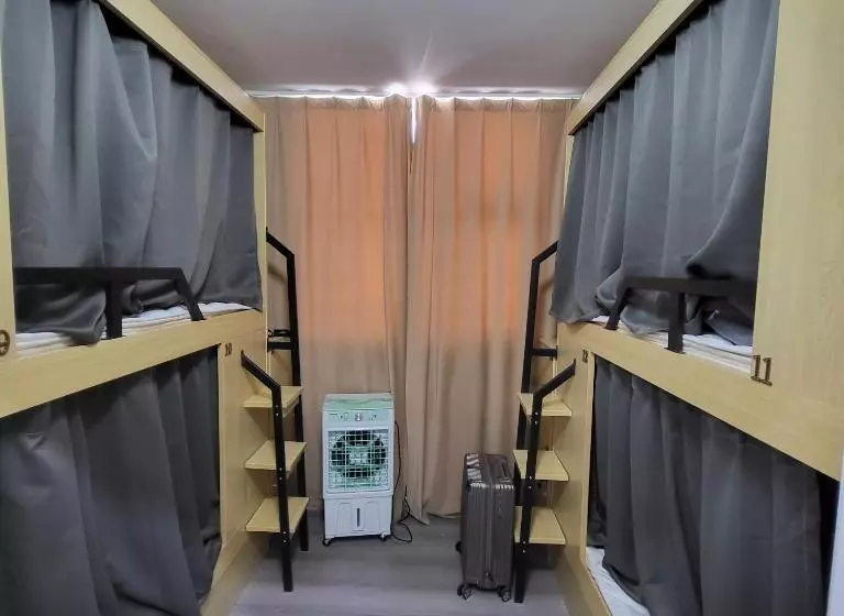 هتل Hostel 555