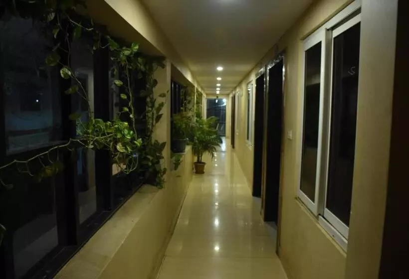 Hotelli Kausalya Inn