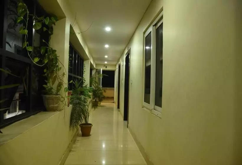 Hotelli Kausalya Inn