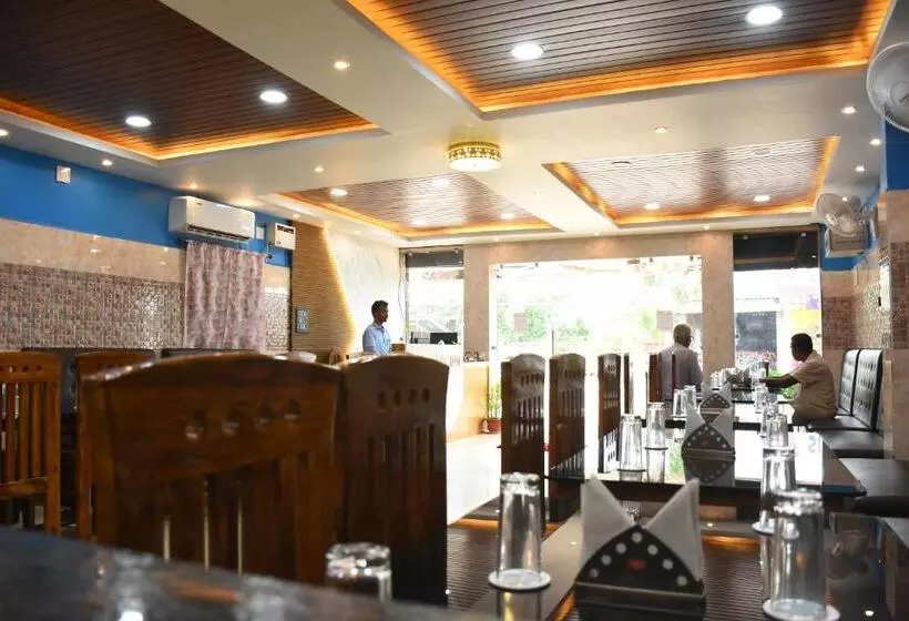 Hotelli Kausalya Inn